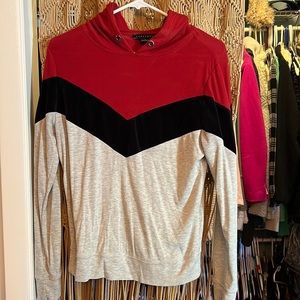 Super casual long sleeve shirt with hood made by sanctuary